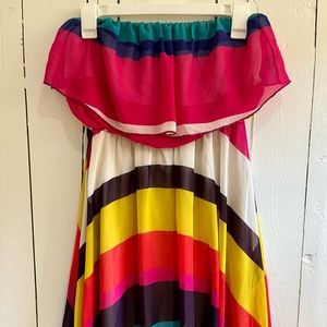 Colorful patterned strapless dress